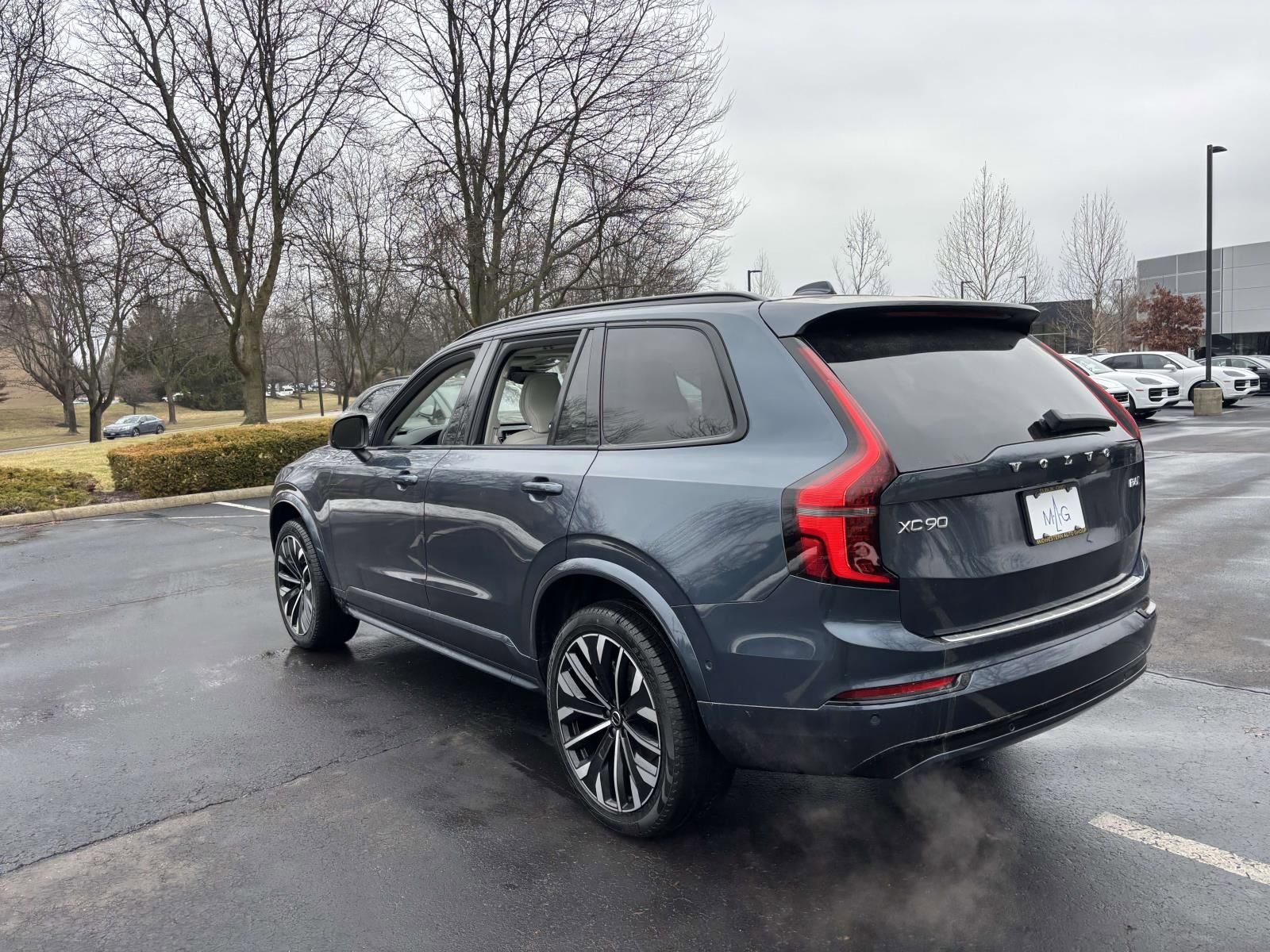 New 2026 Volvo XC90 B6 Ultra w/ Protection Package Premier image 5