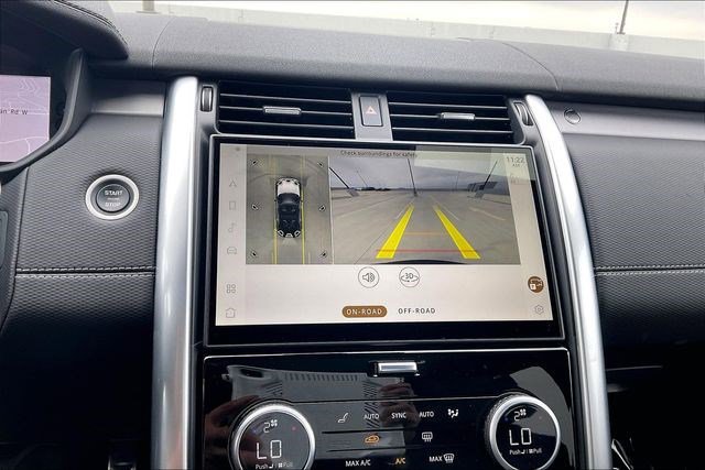 Used 2025 Land Rover Discovery Dynamic SE image 26