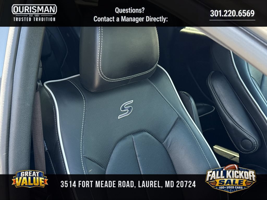 Used 2025 Chrysler Pacifica Limited FWD image 14