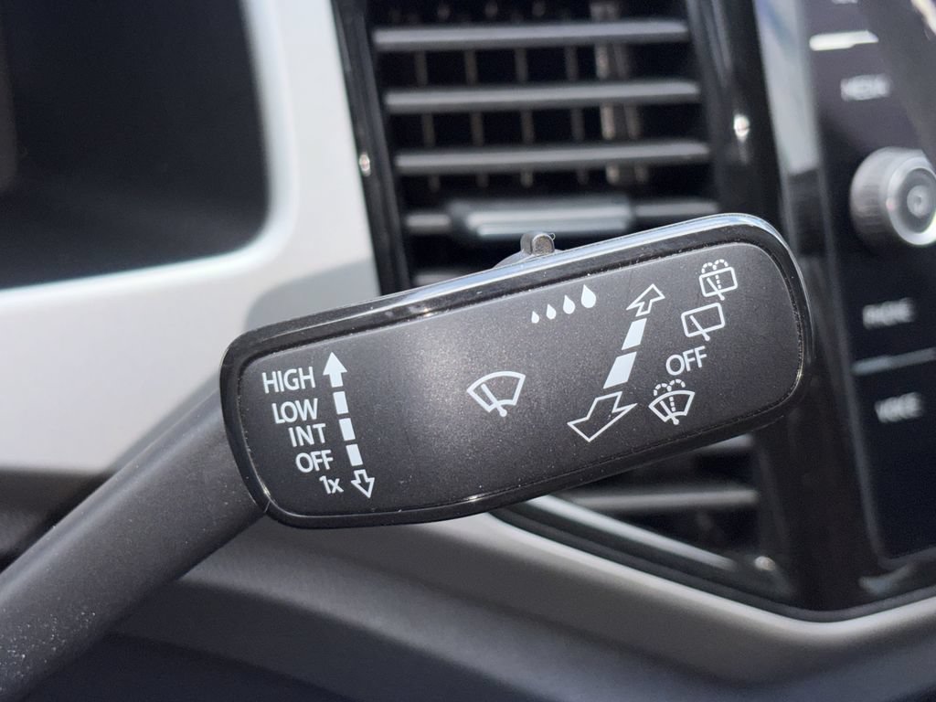 Certified 2023 Volkswagen Atlas SEL AWD/4WD image 8