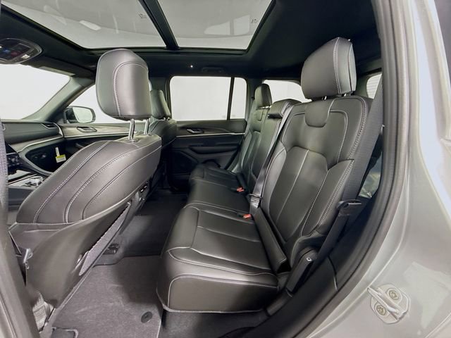 New 2025 Jeep Grand Cherokee Limited image 25