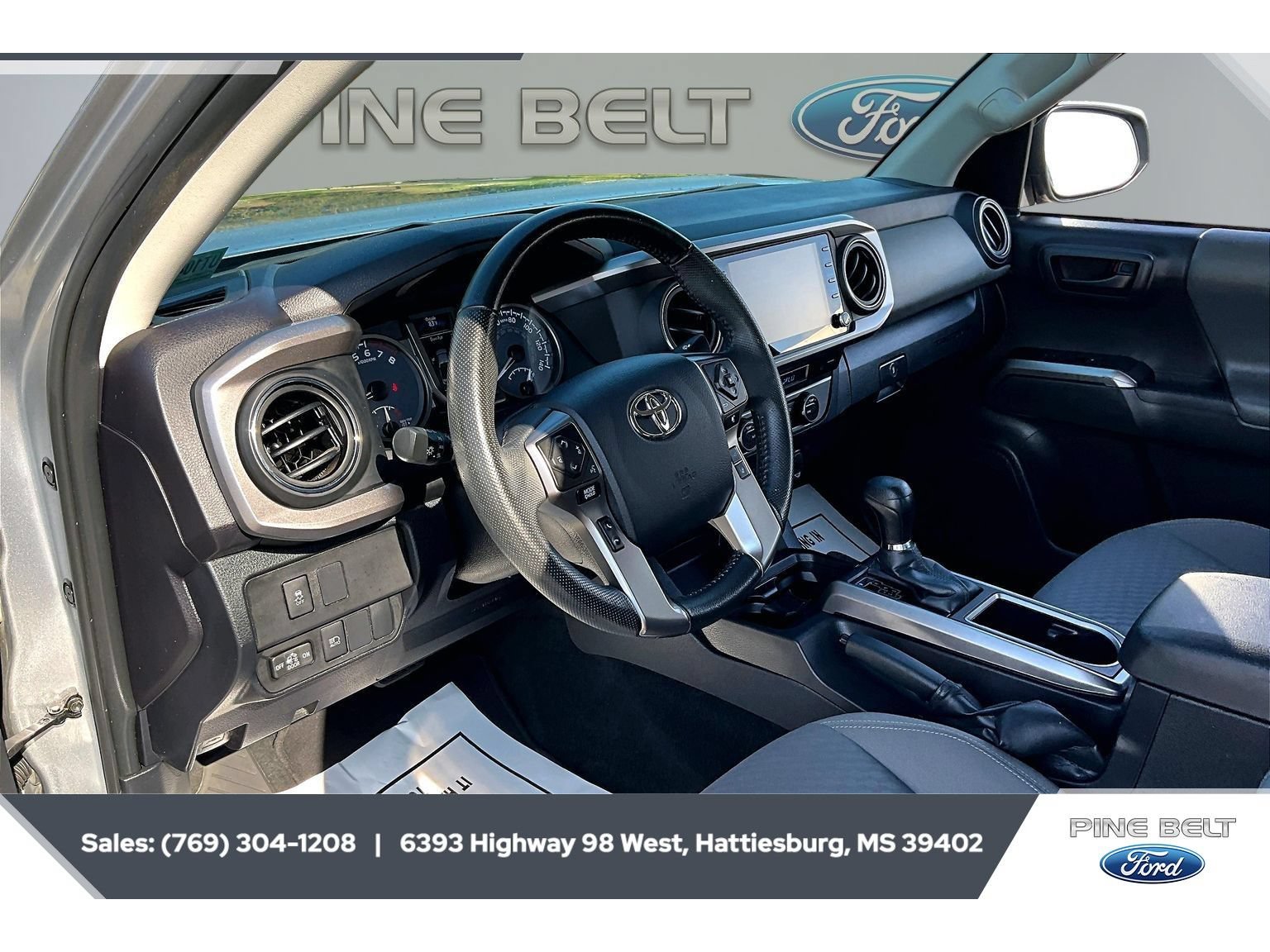 Used 2023 Toyota Tacoma SR5 RWD image 14