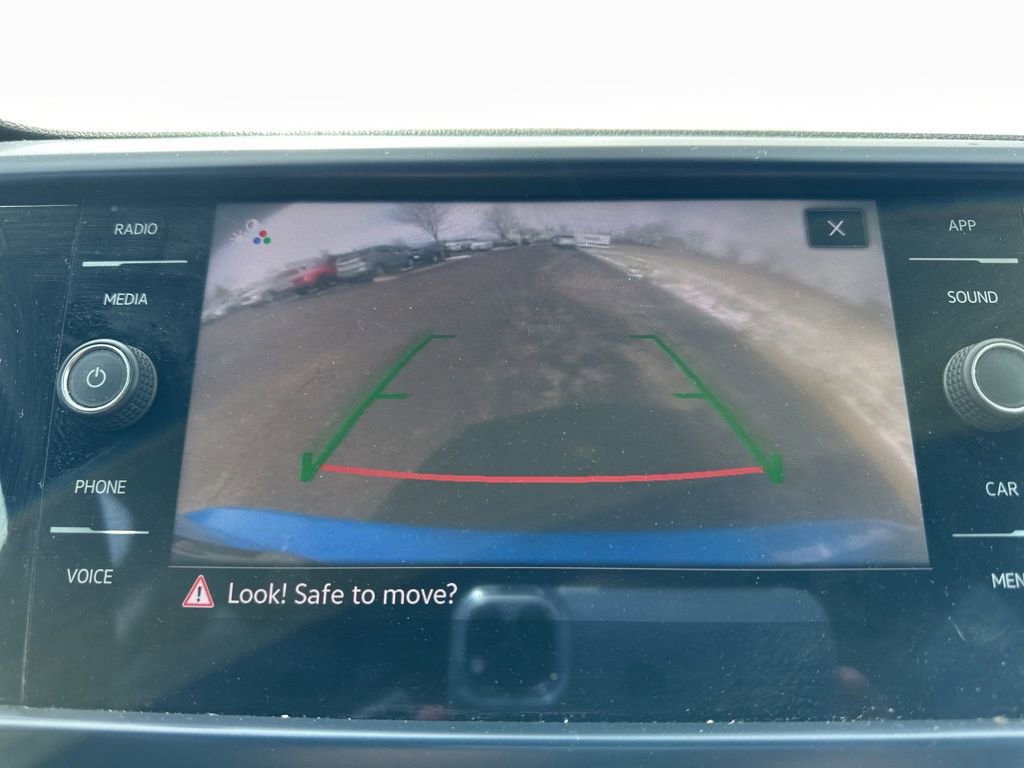 Used 2022 Volkswagen Taos SE image 23