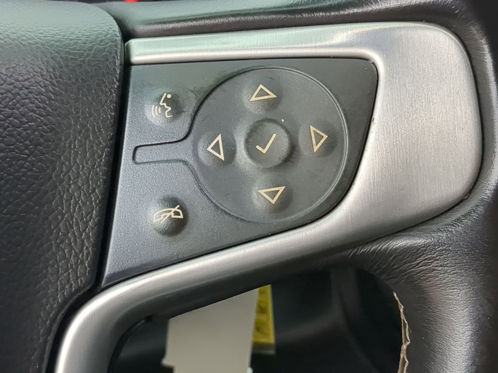 Used 2018 GMC Sierra 1500 SLE w/ SLE Value Package image 31