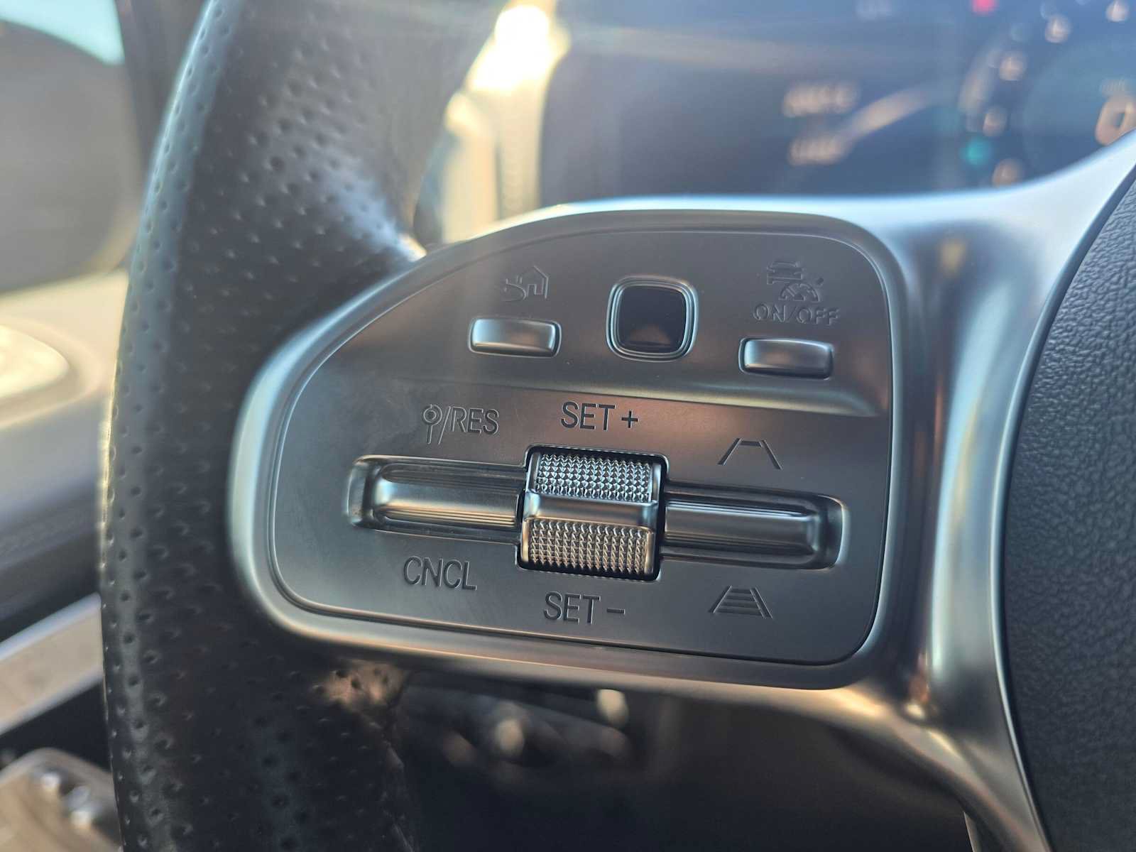Used 2023 Mercedes-Benz G 550 image 34