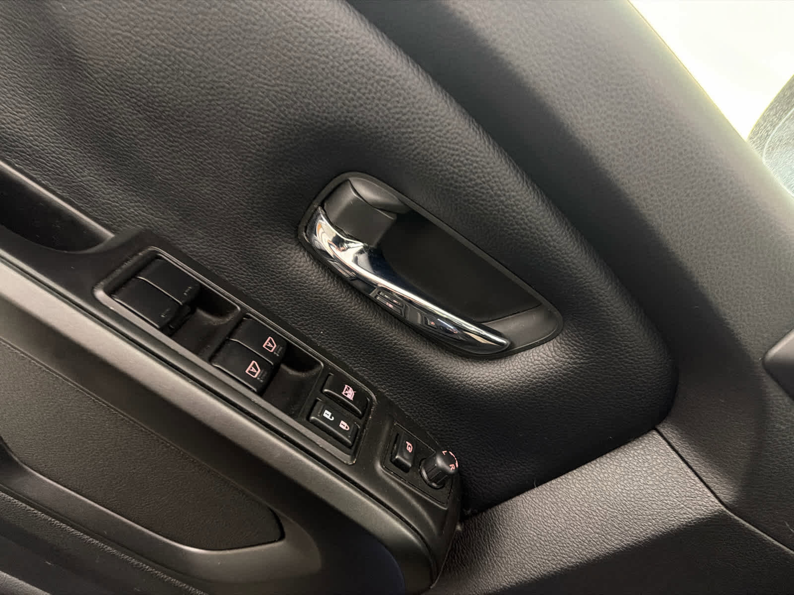 Used 2024 Nissan Titan PRO-4X w/ Pro-4x Convenience Package image 23