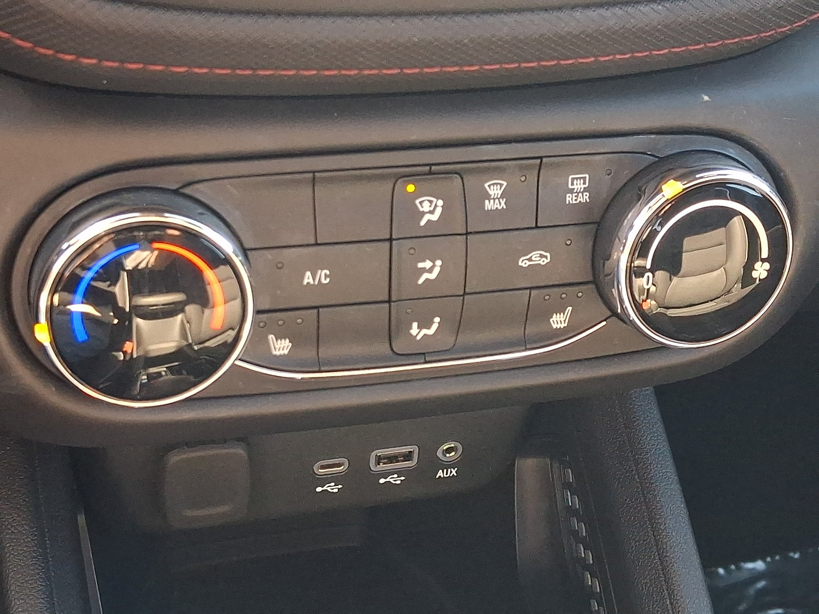 Certified 2023 Chevrolet TrailBlazer RS AWD/4WD image 16