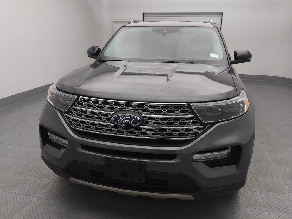 Used 2023 Ford Explorer Limited w/ Equipment Group 301A RWD image 15