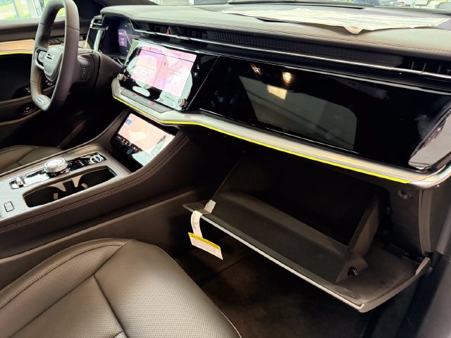 New 2025 Jeep Wagoneer S Launch Edition AWD/4WD image 36