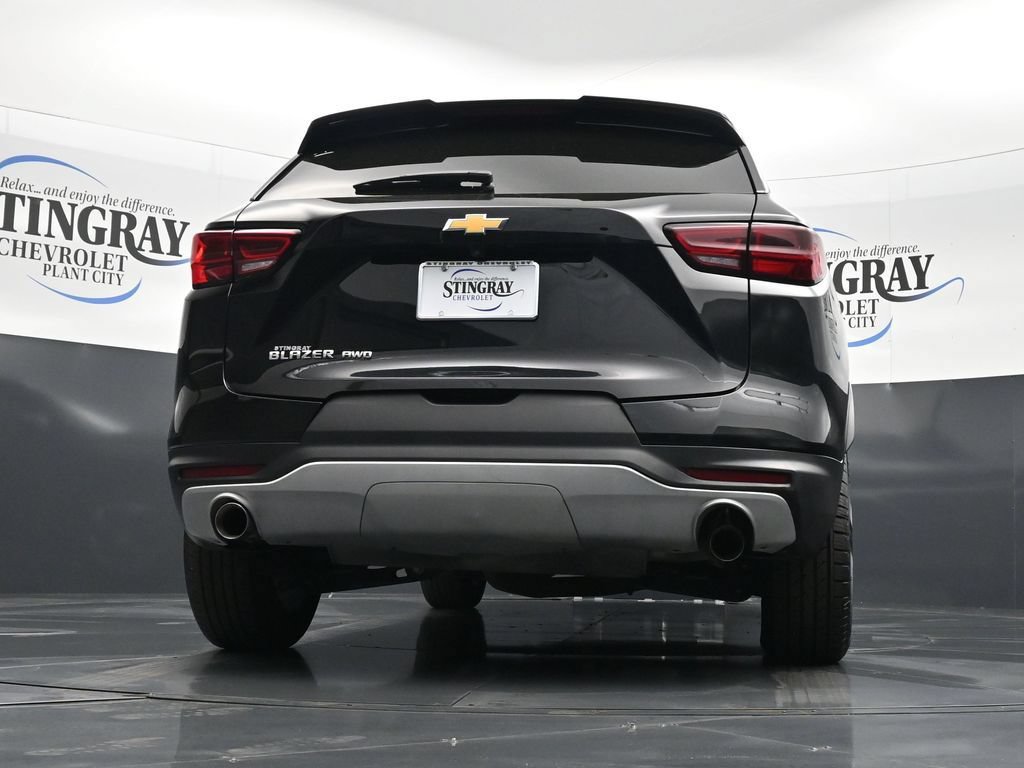 Used 2025 Chevrolet Blazer LT AWD/4WD image 34