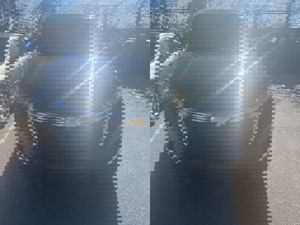 Certified 2022 Chevrolet Traverse LS image 2