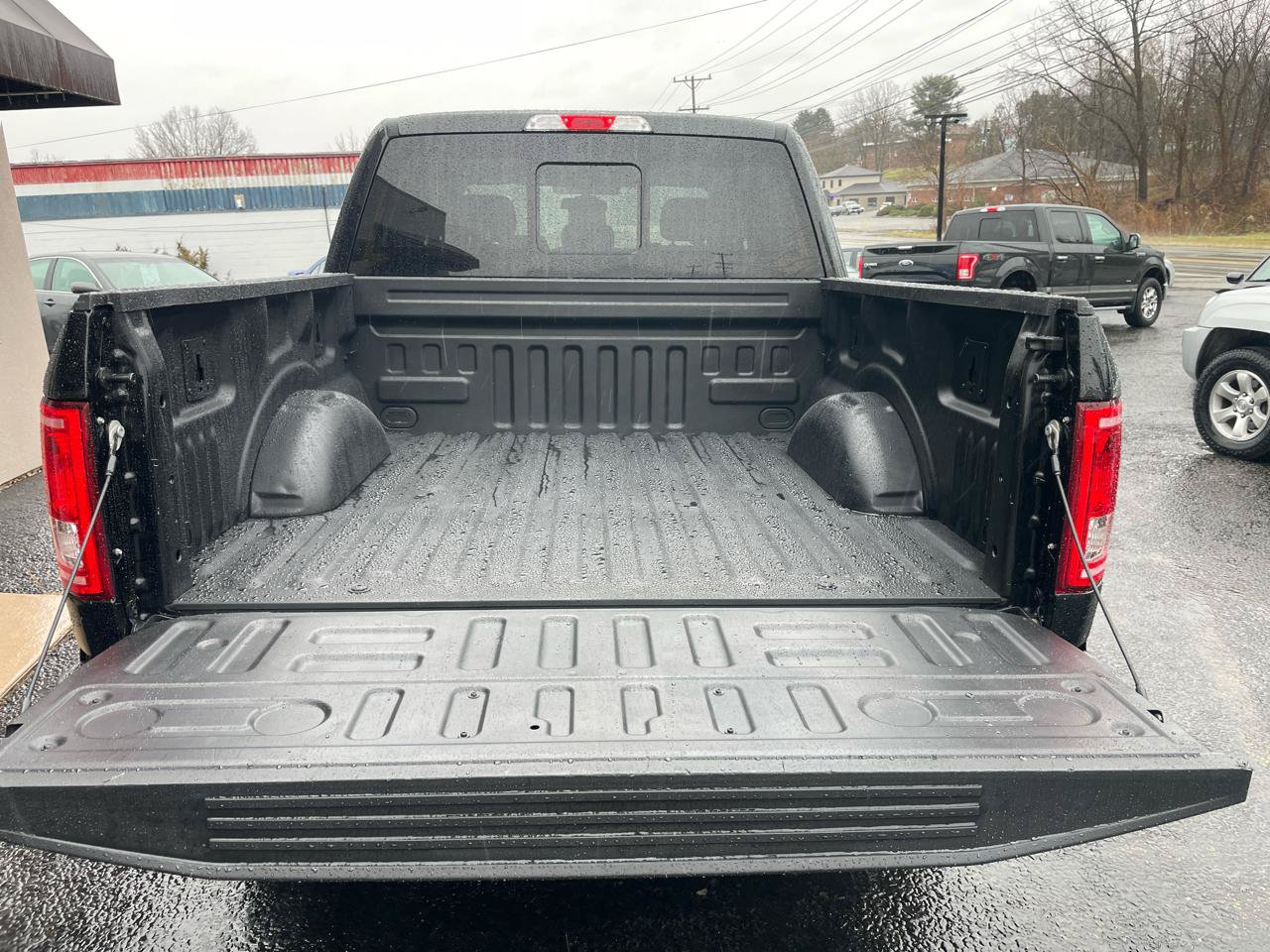 Used 2016 Ford F150 XL w/ Equipment Group 101A Mid AWD/4WD image 7