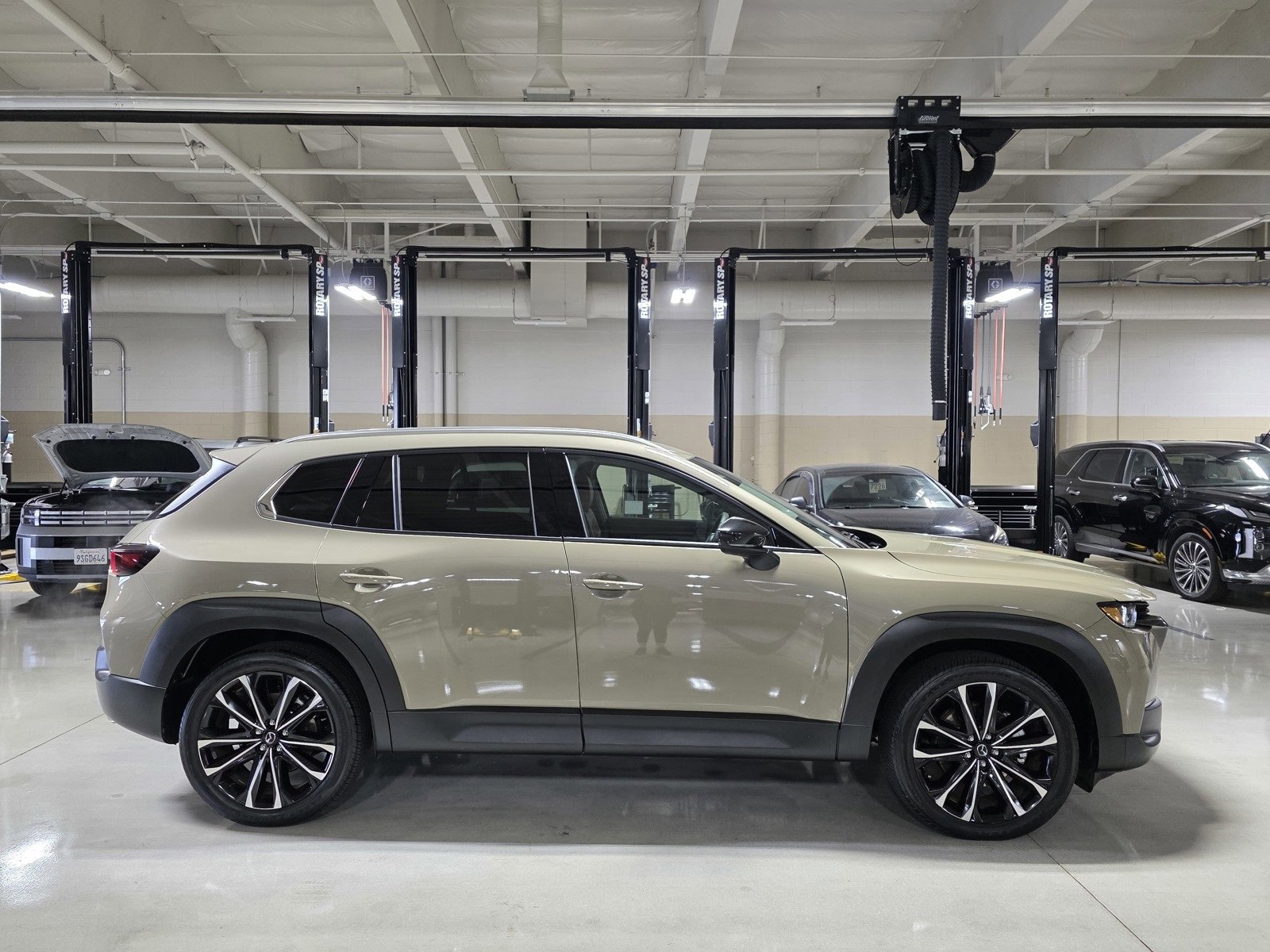 Used 2024 MAZDA CX-50 2.5 Turbo w/ Cargo Package image 8