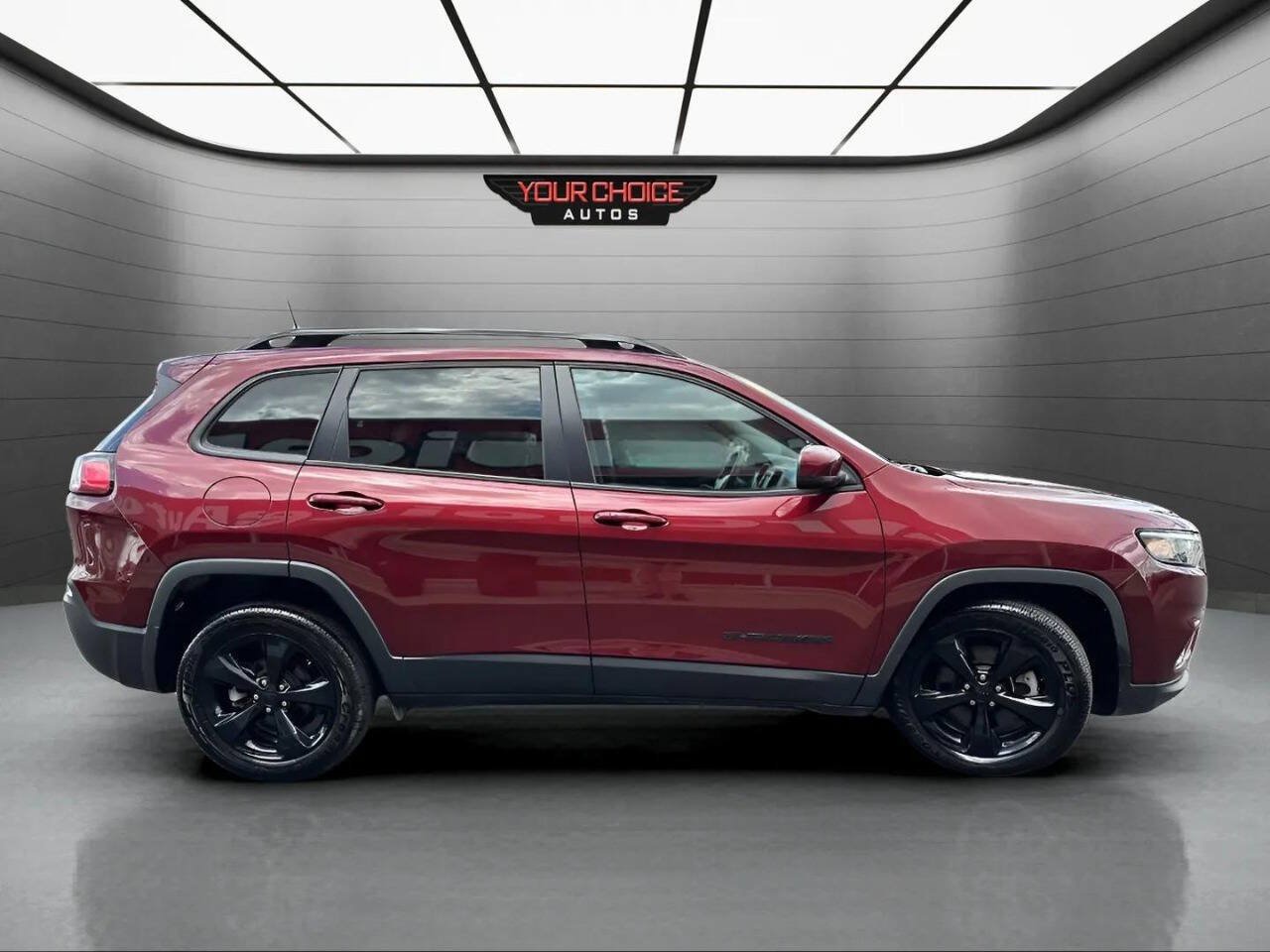 Used 2021 Jeep Cherokee Latitude Plus FWD image 23