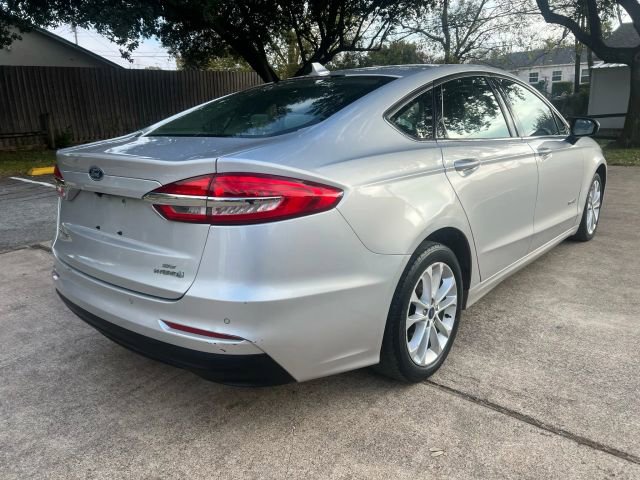 Used 2019 Ford Fusion SE image 5