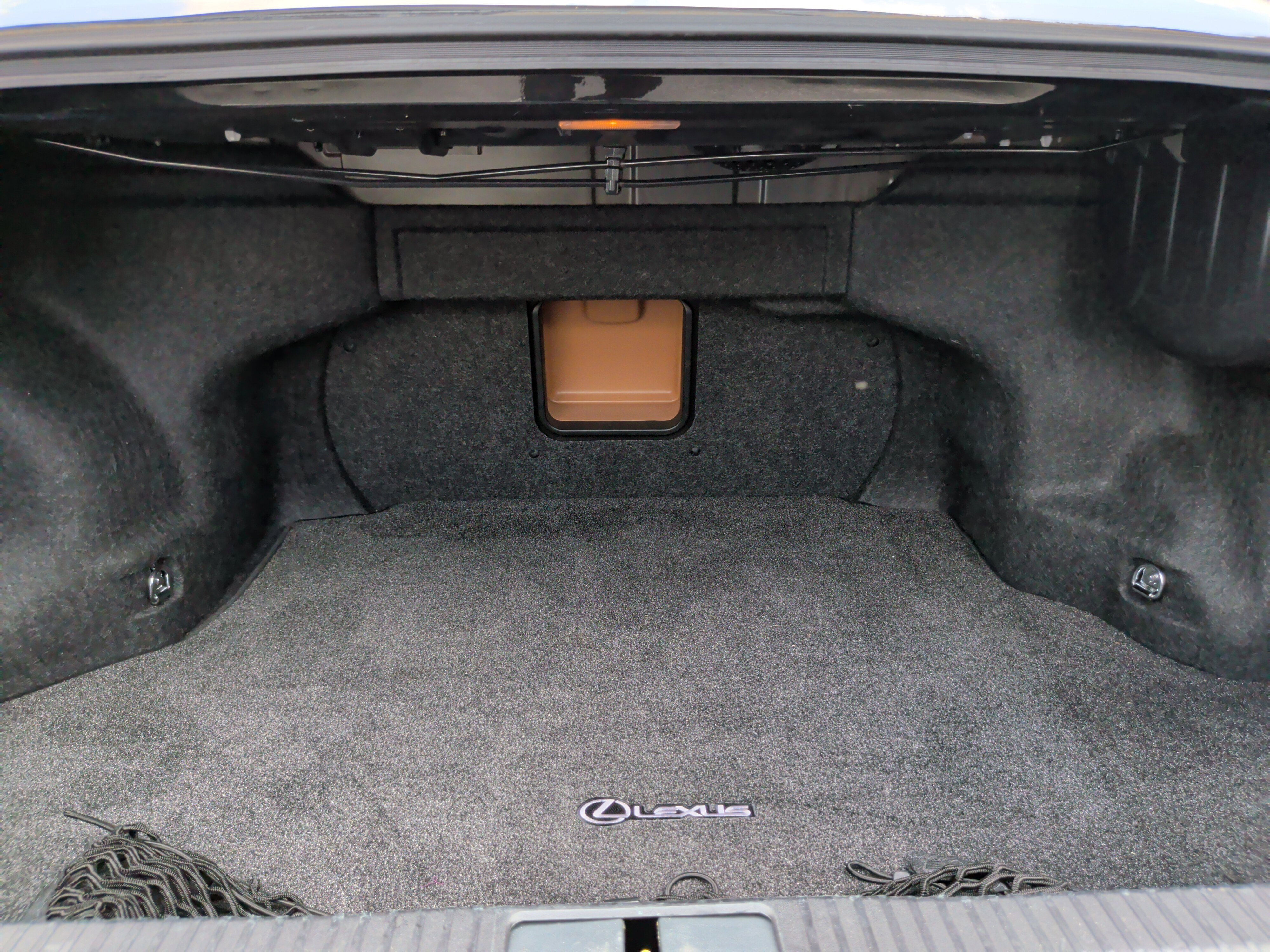 Used 2016 Lexus ES 350 w/ Luxury Package w/Wood Trim FWD image 39