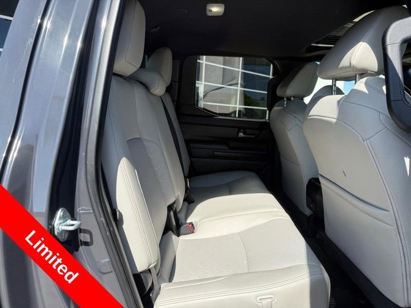Used 2025 Toyota Tacoma Limited AWD/4WD image 12
