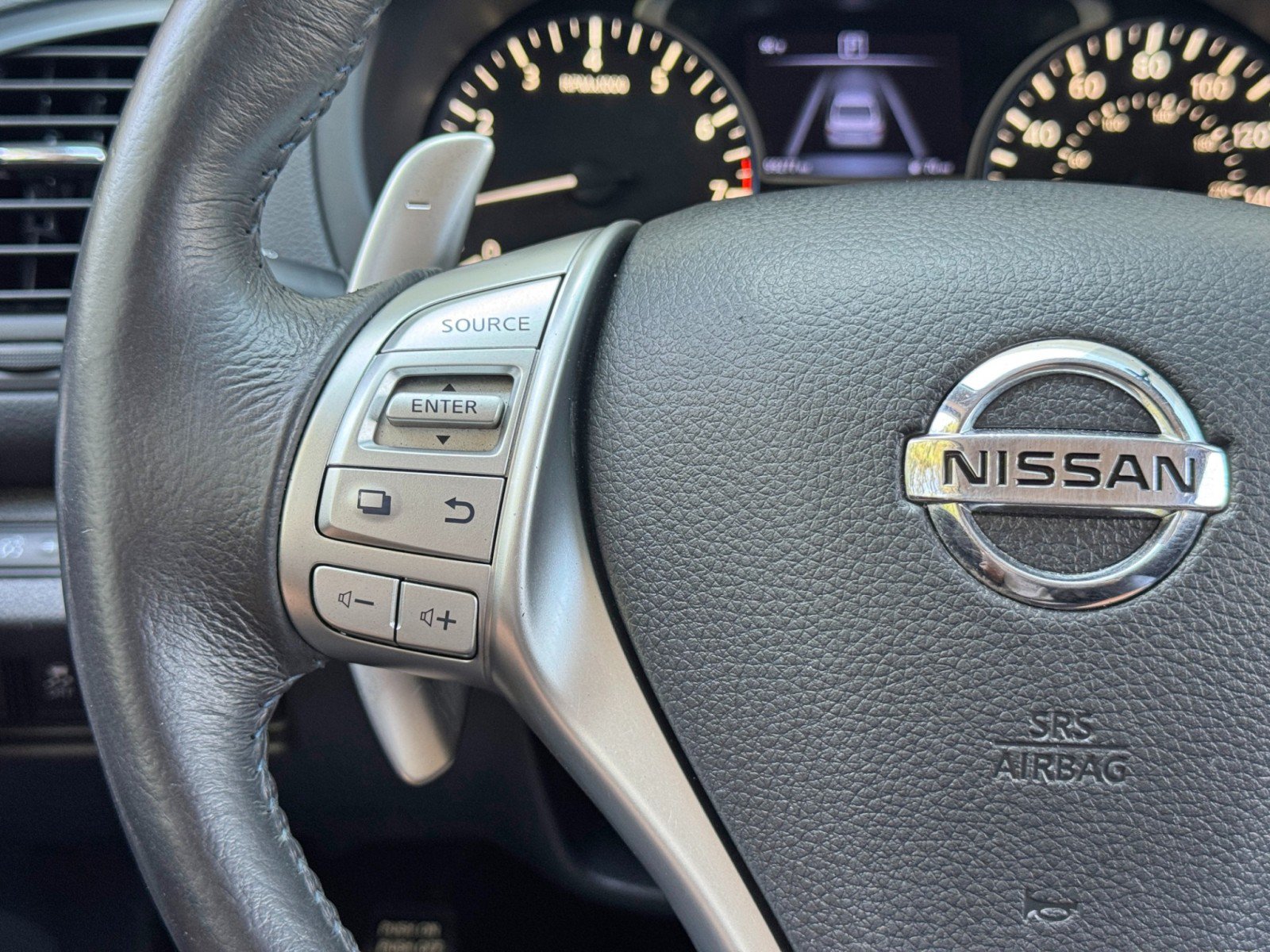 Used 2016 Nissan Altima 2.5 SR w/ LED Appearance Package FWD image 19