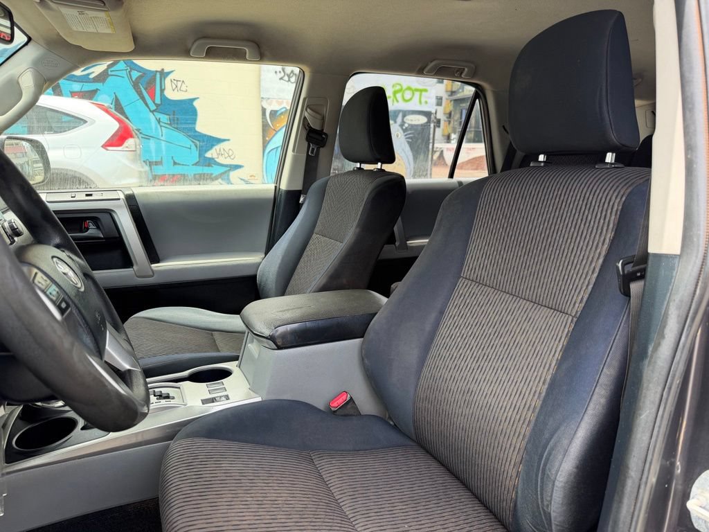 Used 2013 Toyota 4Runner SR5 AWD/4WD image 8