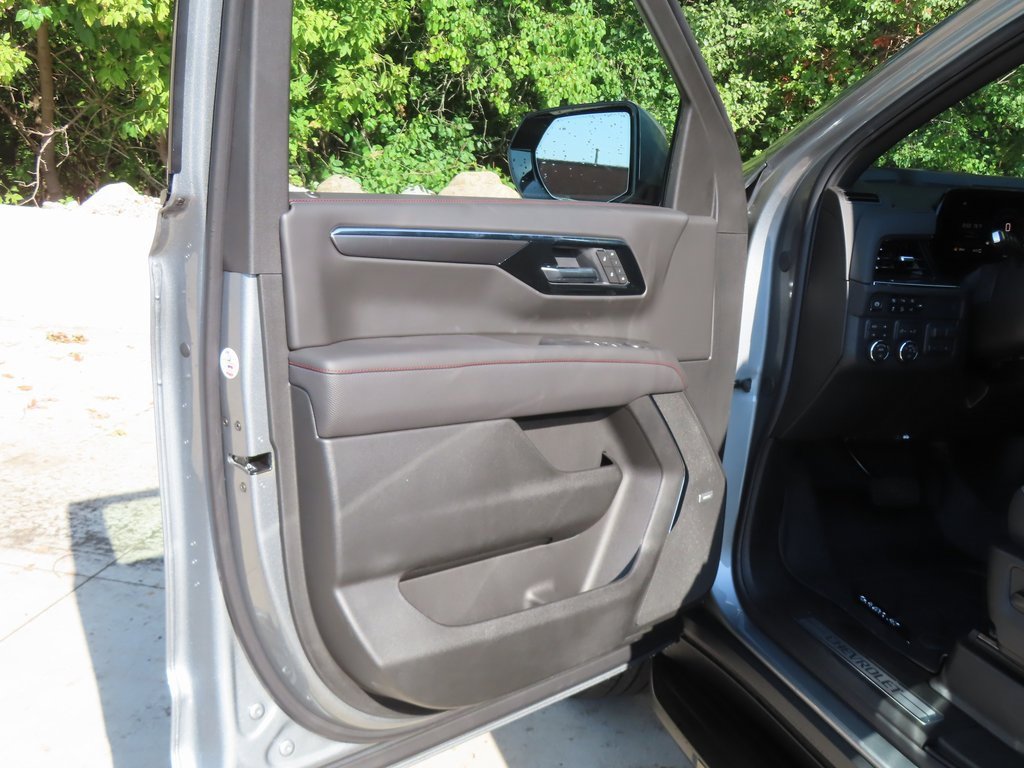 New 2026 Chevrolet Suburban RST w/ RST Capability Package image 25