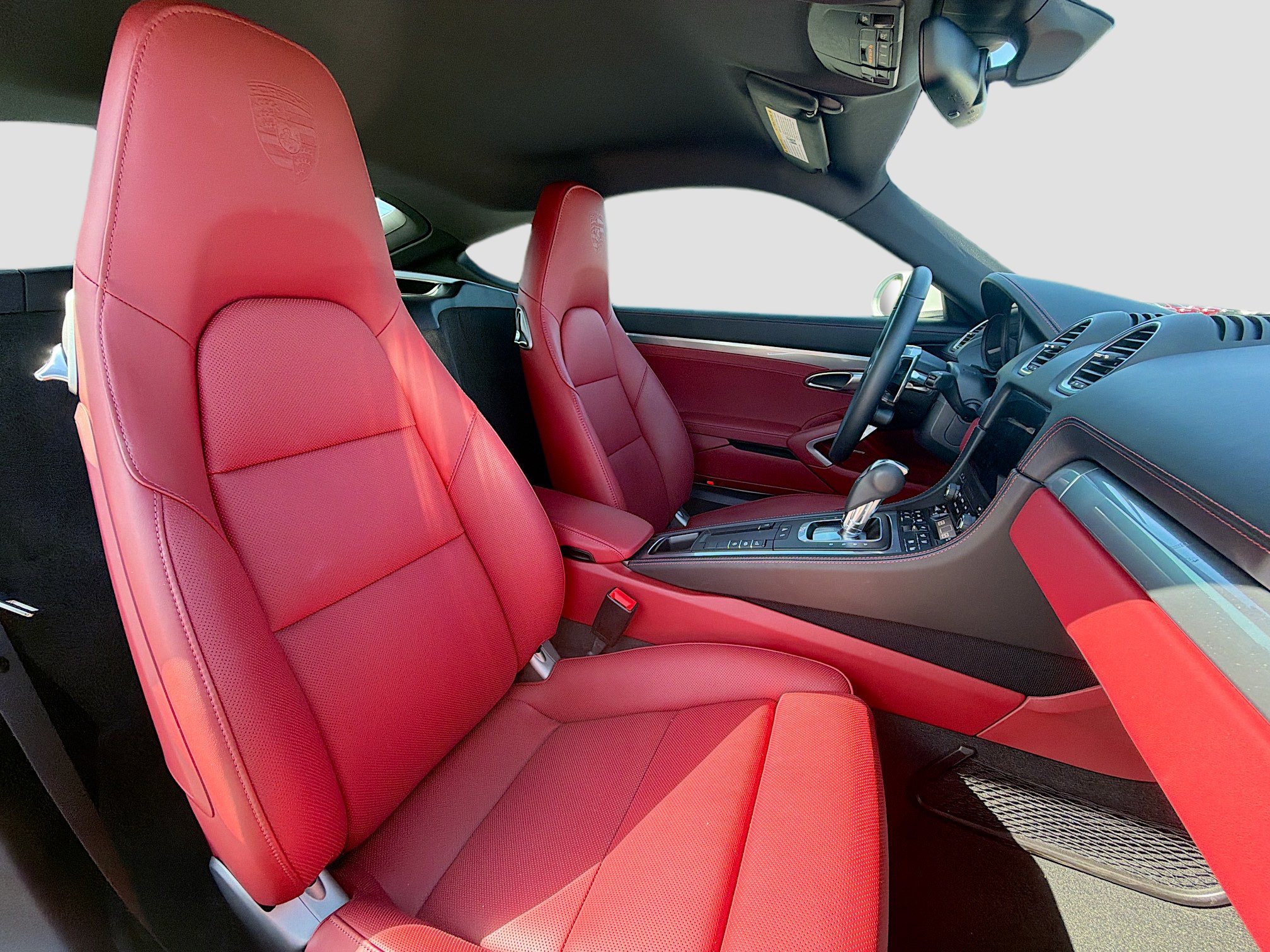 Used 2025 Porsche 718 Cayman RWD image 14