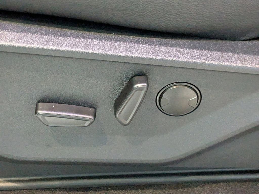 New 2026 Ford F150 XLT w/ Equipment Group 303A High image 15