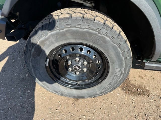 Used 2022 Ford Bronco Black Diamond AWD/4WD image 10
