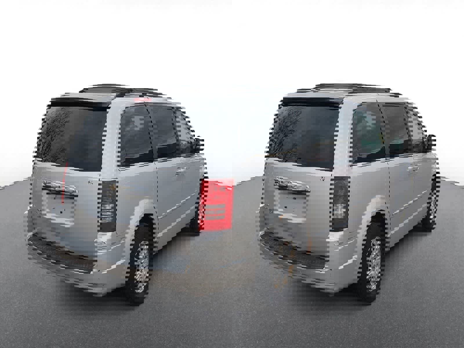 Used 2008 Chrysler Town & Country Touring image 8