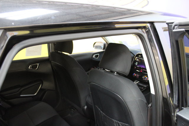 Used 2022 Kia Soul EX FWD image 10