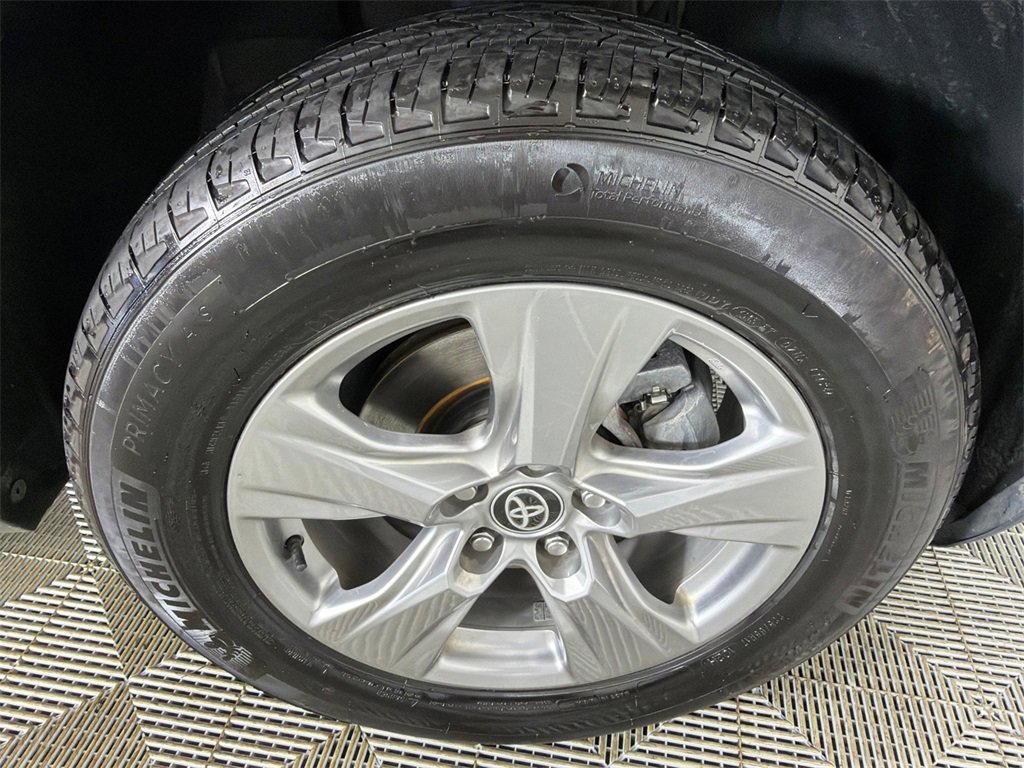 Used 2024 Toyota RAV4 XLE image 12
