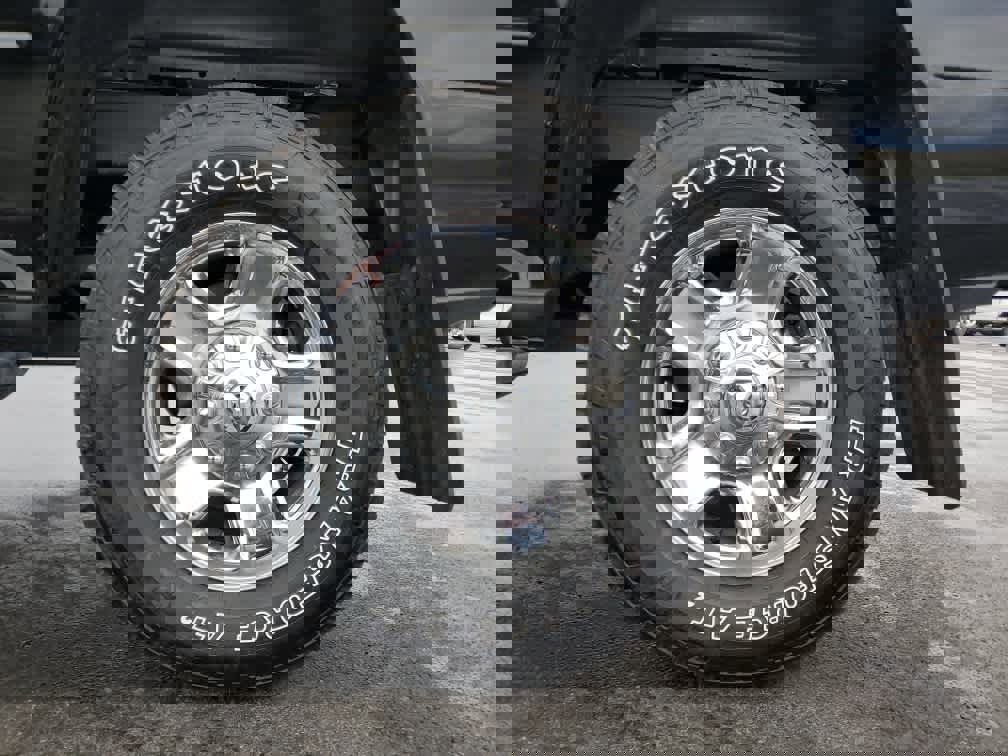 Used 2024 RAM 2500 Tradesman w/ Chrome Appearance Group image 9