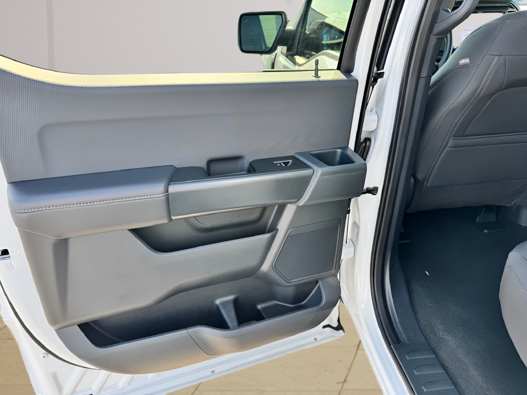 Used 2025 Ford F150 STX RWD image 28