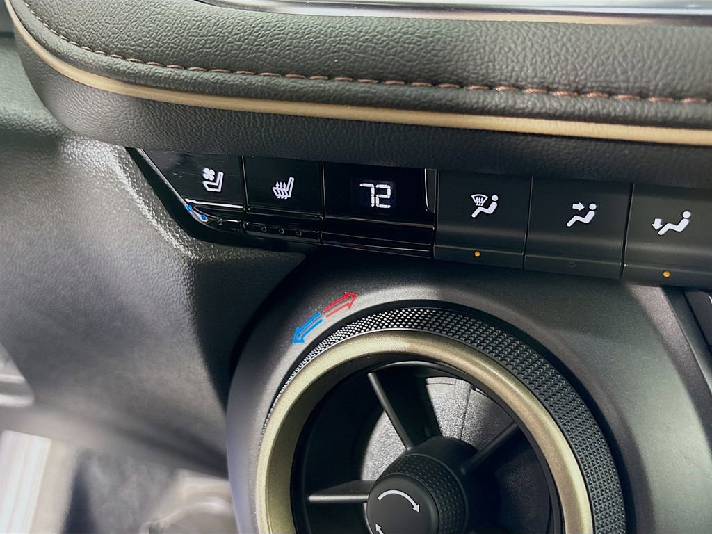 Certified 2025 Chevrolet Blazer Premier w/ Driver Confidence II Package AWD/4WD image 25