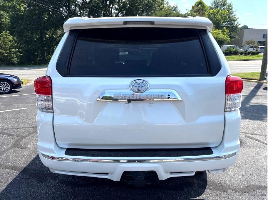 Used 2013 Toyota 4Runner SR5 image 5