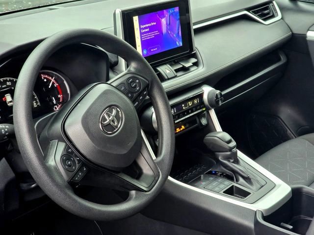 Used 2025 Toyota RAV4 XLE image 11