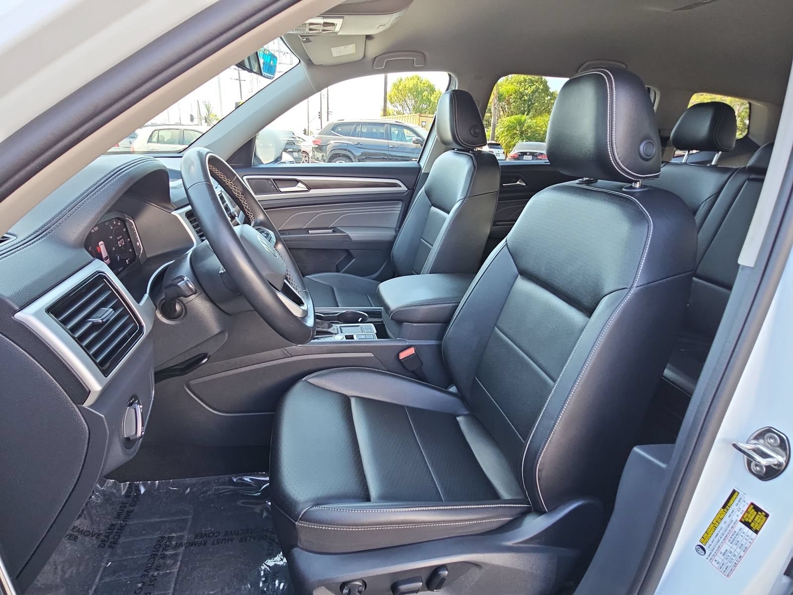 Used 2023 Volkswagen Atlas SE FWD image 17