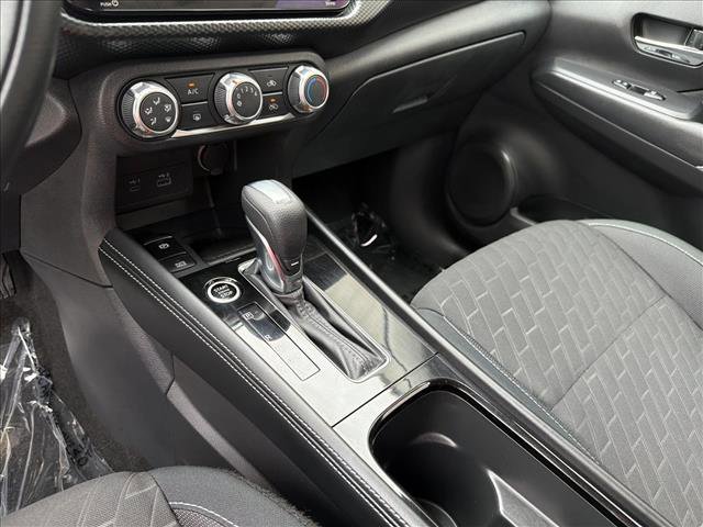 Used 2024 Nissan Kicks SV FWD image 20
