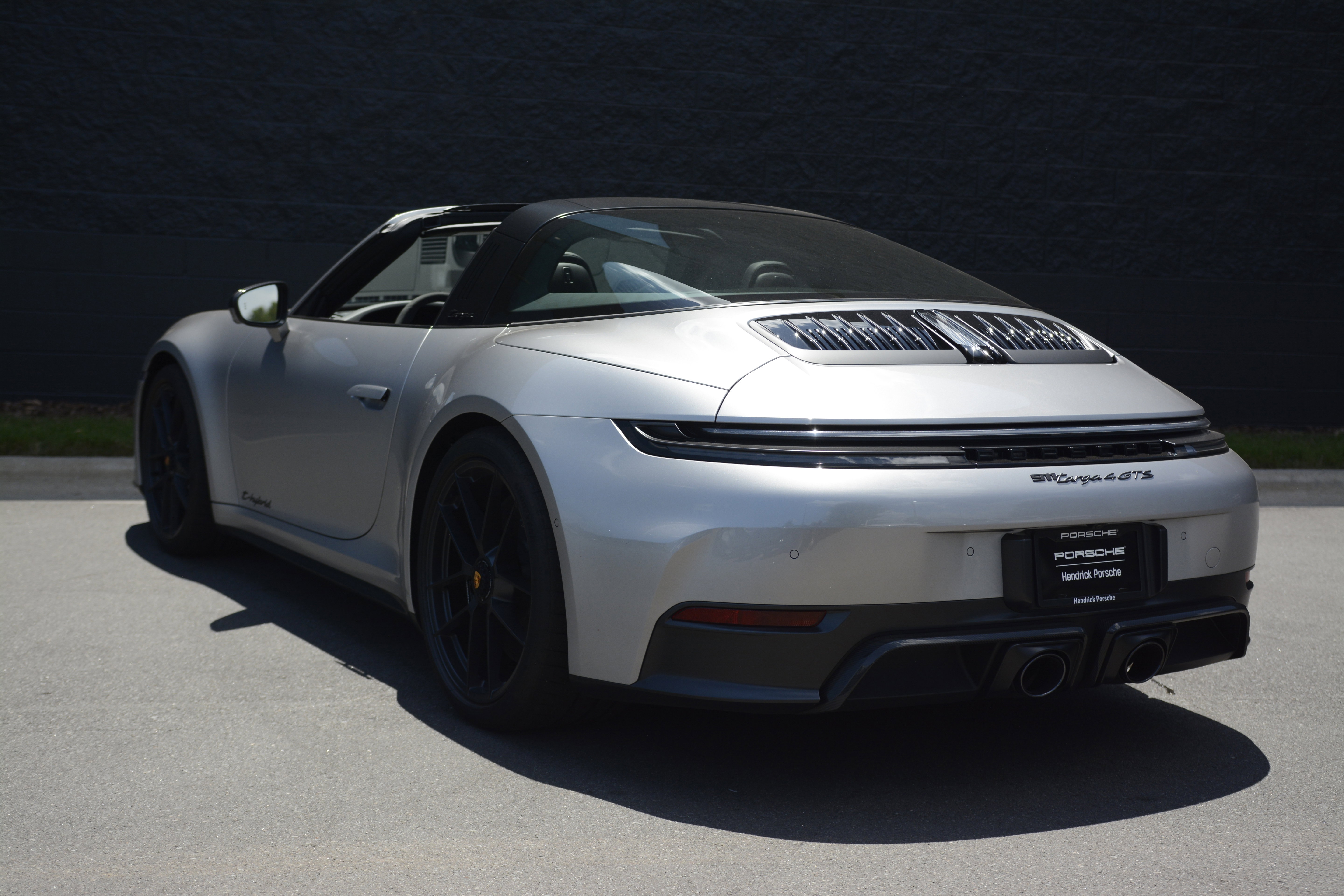 Certified 2026 Porsche 911 Targa 4 GTS AWD/4WD image 3