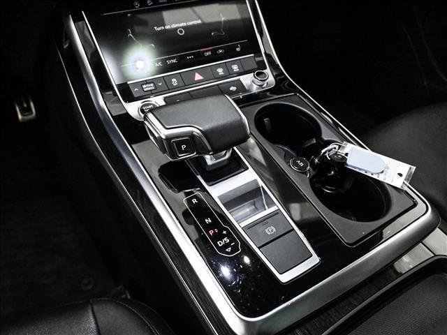 Used 2022 Audi Q7 3.0T Premium image 12