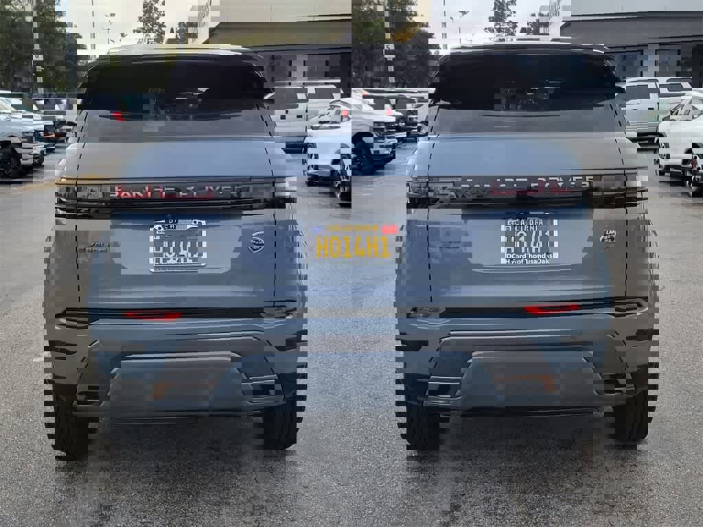 Used 2023 Land Rover Range Rover Evoque R-Dynamic S image 4