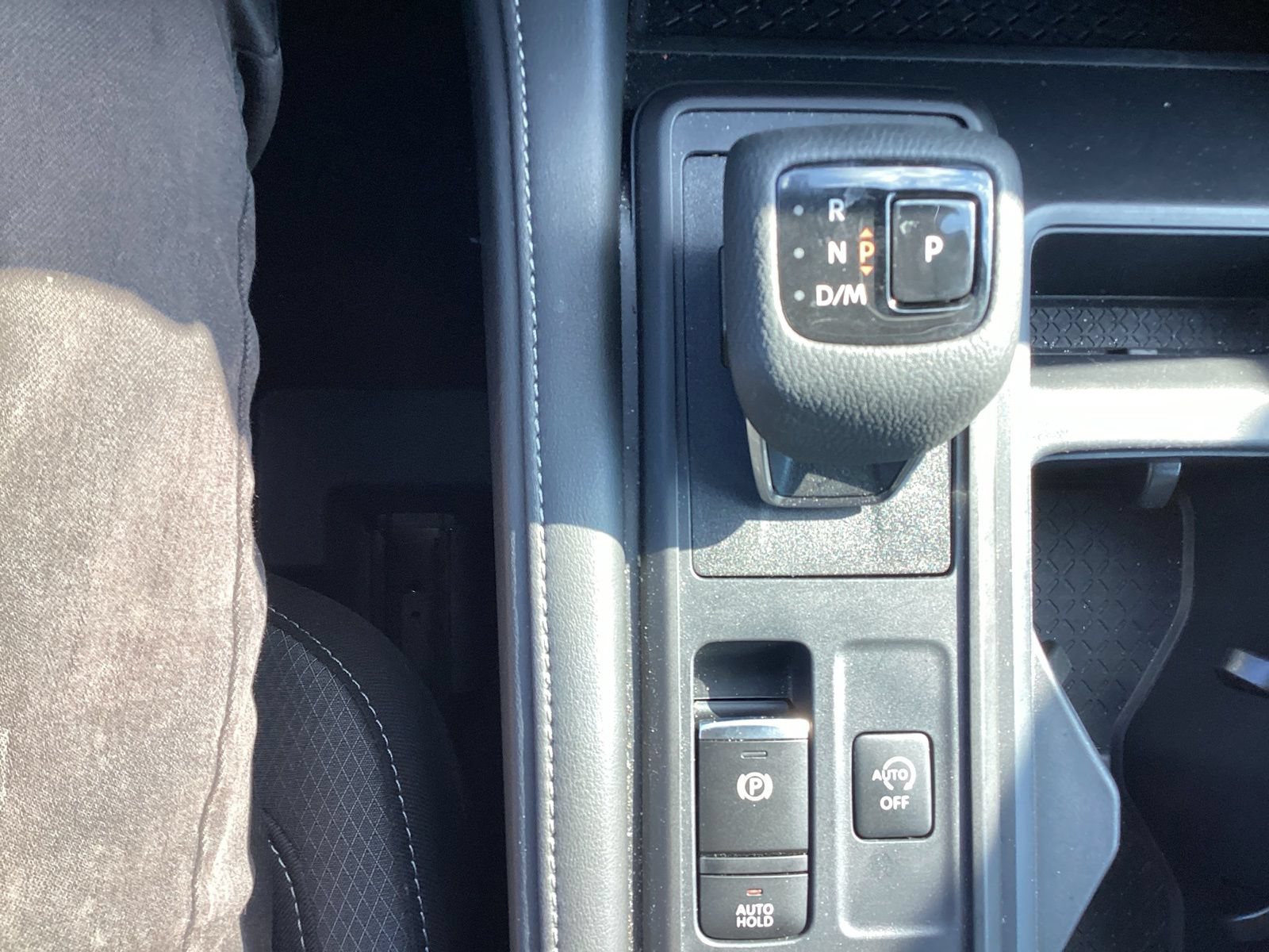 Used 2024 Nissan Pathfinder S AWD/4WD image 16