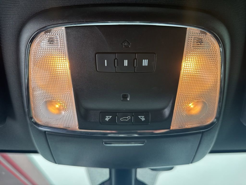 Used 2018 Jeep Grand Cherokee Altitude image 43