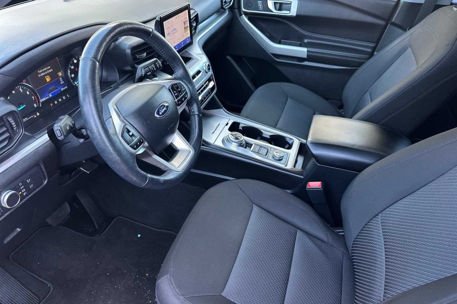 Used 2022 Ford Explorer XLT AWD/4WD image 10