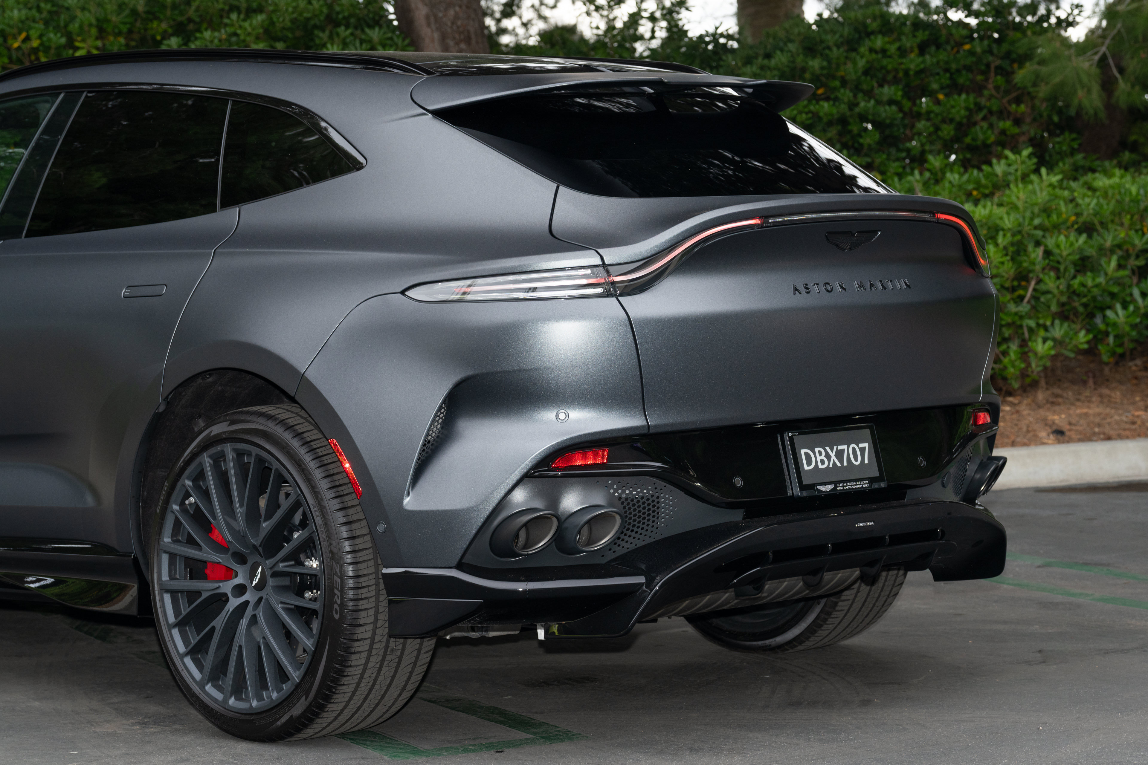 Used 2025 Aston Martin DBX 707 AWD/4WD image 10