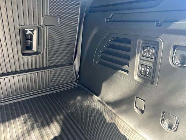 New 2026 Buick Enclave Sport Touring w/ Power Package image 18