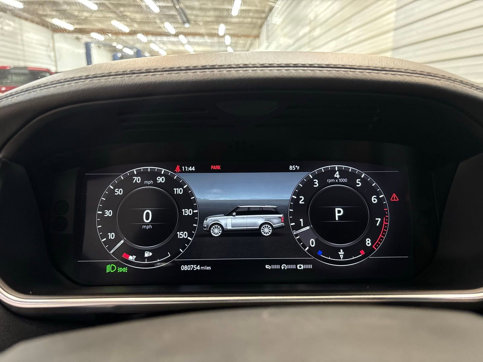 Used 2018 Land Rover Range Rover image 15