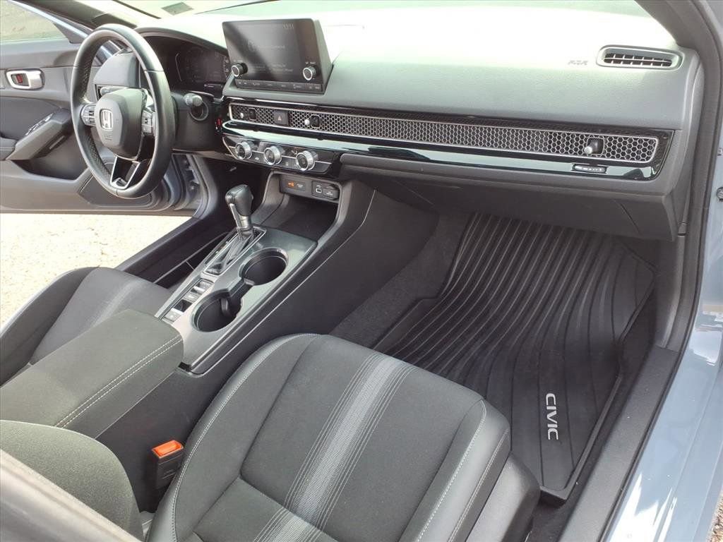 Used 2023 Honda Civic Sport image 31