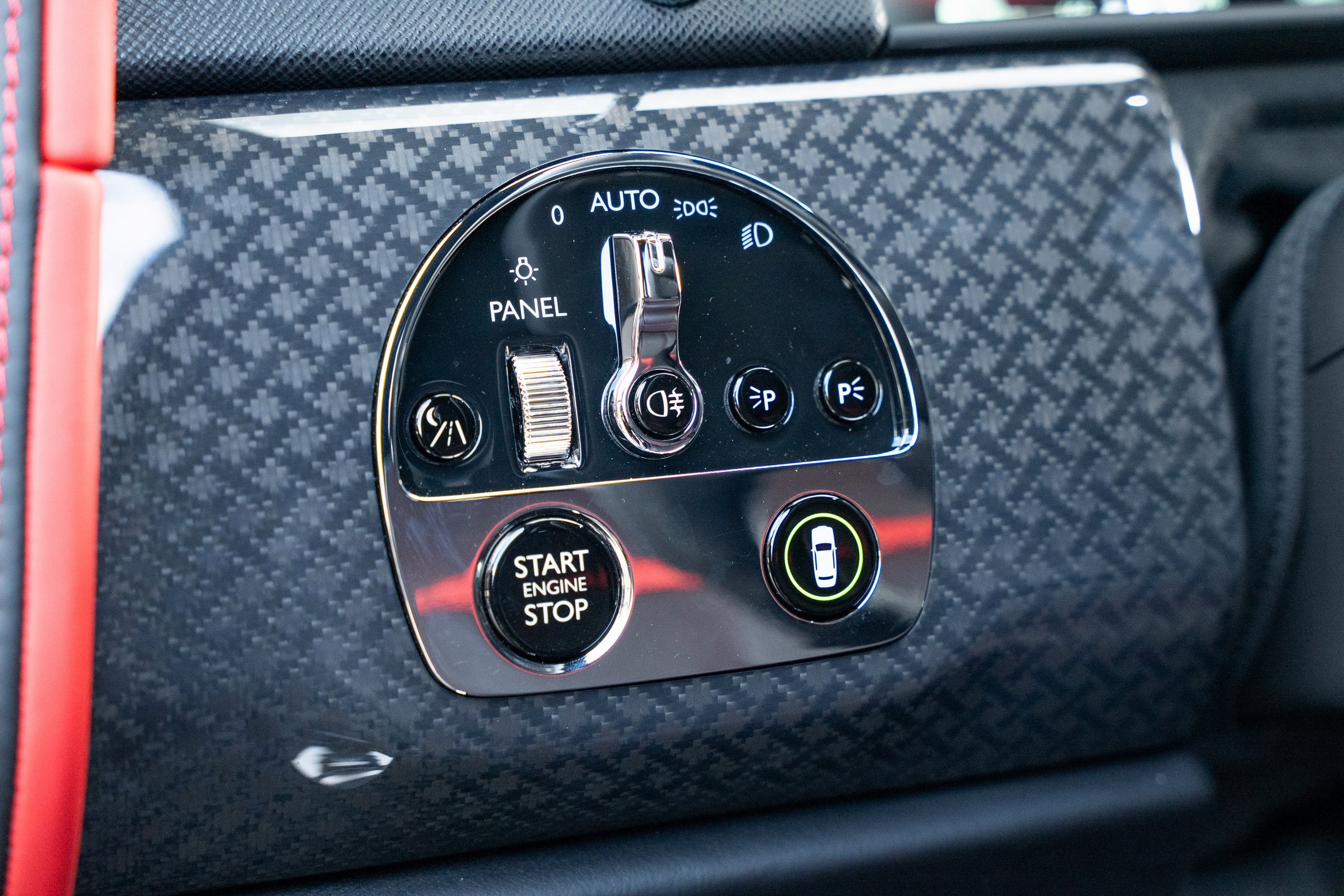 Certified 2024 Rolls-Royce Cullinan Black Badge image 28