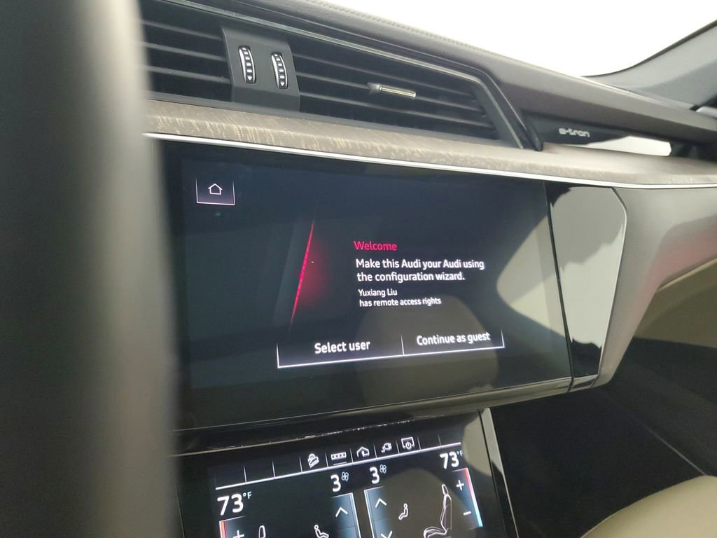 Used 2024 Audi Q8 e-tron Premium Plus w/ Premium Plus Package image 27