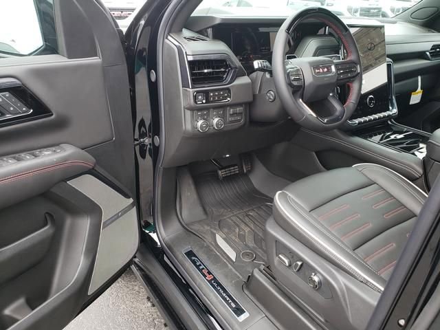 New 2026 GMC Yukon AT4 Ultimate w/ LPO, Floor Liner Package AWD/4WD image 10